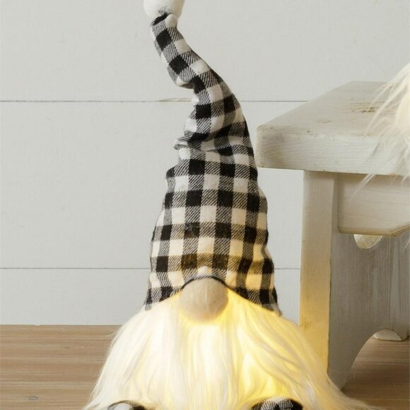 New Lighted Gnome - battery operated - Picture 1 of 3